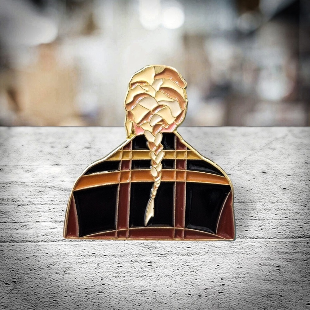 TAYLOR SWIFT EVERMORE INSPIRED OIL DRIPPED ENAMEL PIN LAPEL PIN BROOCH NWT